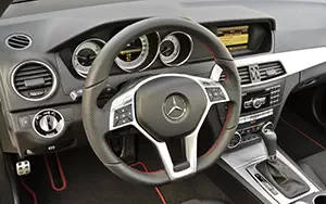   Mercedes-Benz C300 4MATIC Sport Package Plus US-spec - 2013