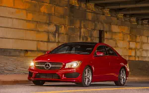   Mercedes-Benz CLA250 AMG Sports Package US-spec - 2014