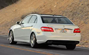   Mercedes-Benz E550 Sport US-spec - 2010