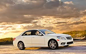   Mercedes-Benz E550 Sport US-spec - 2010