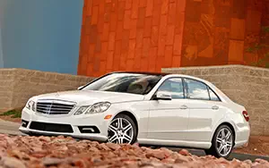   Mercedes-Benz E550 Sport US-spec - 2010