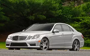   Mercedes-Benz E63 AMG US-spec - 2010