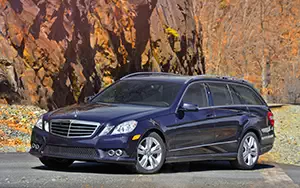   Mercedes-Benz E350 4MATIC Wagon US-spec - 2011