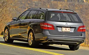   Mercedes-Benz E350 4MATIC Wagon US-spec - 2011