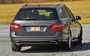   Mercedes-Benz E350 4MATIC Wagon US-spec - 2011