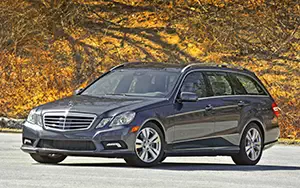   Mercedes-Benz E350 4MATIC Wagon US-spec - 2011