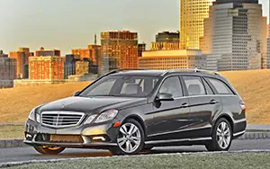   Mercedes-Benz E350 4MATIC Wagon US-spec - 2011