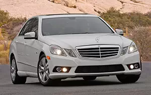   Mercedes-Benz E350 BlueTEC US-spec - 2011