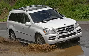   Mercedes-Benz GL350 BlueTEC US-spec - 2010