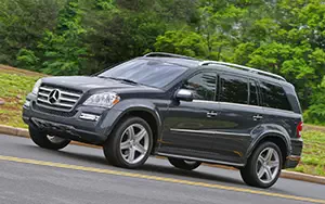   Mercedes-Benz GL550 US-spec - 2010