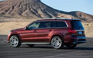   Mercedes-Benz GL63 AMG US-spec - 2013