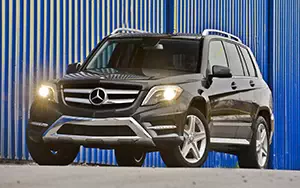   Mercedes-Benz GLK250 BlueTEC AMG Styling Package US-spec - 2013