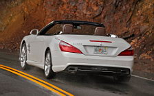   Mercedes-Benz SL550 US-spec - 2013