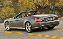   Mercedes-Benz SL550 US-spec - 2013