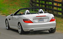   Mercedes-Benz SLK350 US-spec - 2012