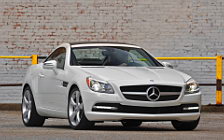   Mercedes-Benz SLK350 US-spec - 2012