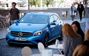   Mercedes-Benz A200 - 2012