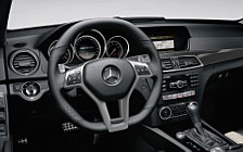   Mercedes-Benz C63 AMG - 2011