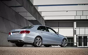   Mercedes-Benz E220 BlueTEC BlueEFFICIENCY Edition - 2013