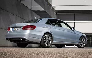   Mercedes-Benz E220 BlueTEC BlueEFFICIENCY Edition - 2013