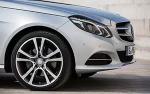   Mercedes-Benz E350 4MATIC - 2013