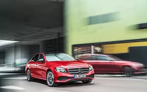   Mercedes-Benz E 220 d Avantgarde - 2016