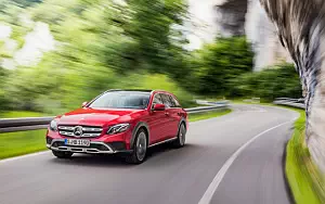   Mercedes-Benz E 350 d 4MATIC All-Terrain - 2016