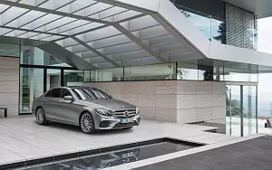   Mercedes-Benz E 400 4MATIC AMG Line - 2016