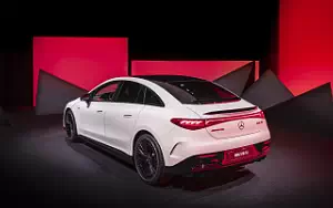   Mercedes-AMG EQE 53 4MATIC+ (Diamond White Metallic) - 2022