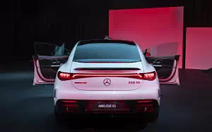   Mercedes-AMG EQE 53 4MATIC+ (Diamond White Metallic) - 2022