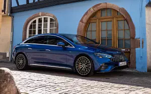   Mercedes-AMG EQE 53 4MATIC+ (Sodalite Blue Metallic) - 2022