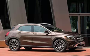   Mercedes-Benz GLA220 CDI 4MATIC - 2013