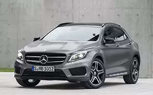   Mercedes-Benz GLA250 4MATIC AMG Sport Package - 2013