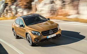   Mercedes-Benz GLA 220 d 4MATIC - 2017