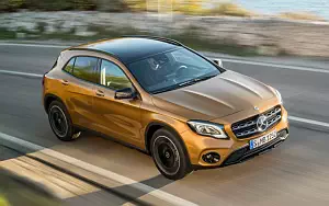   Mercedes-Benz GLA 220 d 4MATIC - 2017