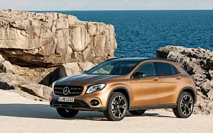   Mercedes-Benz GLA 220 d 4MATIC - 2017