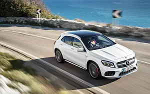   Mercedes-AMG GLA 45 4MATIC - 2017