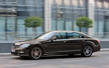   Mercedes-Benz S63 AMG - 2010