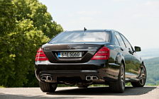   Mercedes-Benz S63 AMG - 2010