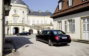   Mercedes-Benz S600 Pullman Guard - 2011