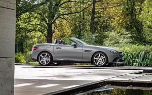   Mercedes-Benz SLC 300 AMG Line - 2016