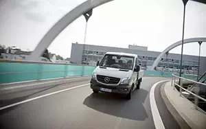   Mercedes-Benz Sprinter Flatbed - 2013