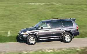   Mitsubishi Pajero Sport 3.0 V6 AT - 2005