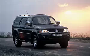   Mitsubishi Pajero Sport 3.0 V6 AT - 2005