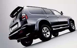   Mitsubishi Pajero Sport 3.0 V6 MT - 2005