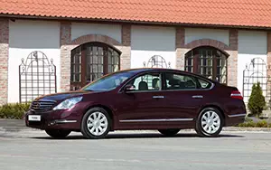   Nissan Teana - 2010