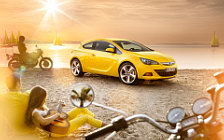   Opel Astra GTC - 2011