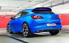   Opel Astra OPC - 2012