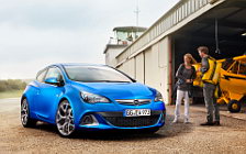   Opel Astra OPC - 2012