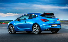   Opel Astra OPC - 2012